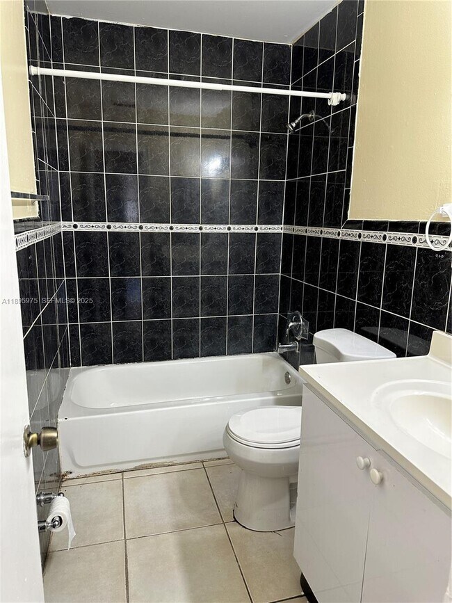 Building Photo - 5315 NW 22nd St