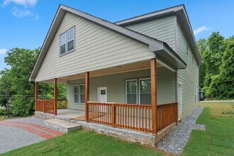 Building Photo - New construction 1/1 in the Heart of Atlanta!