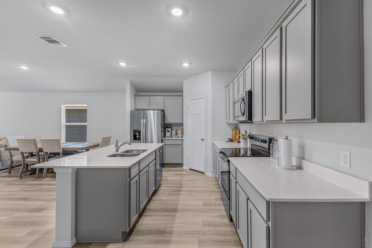 Building Photo - 4011 Baerlon Cv