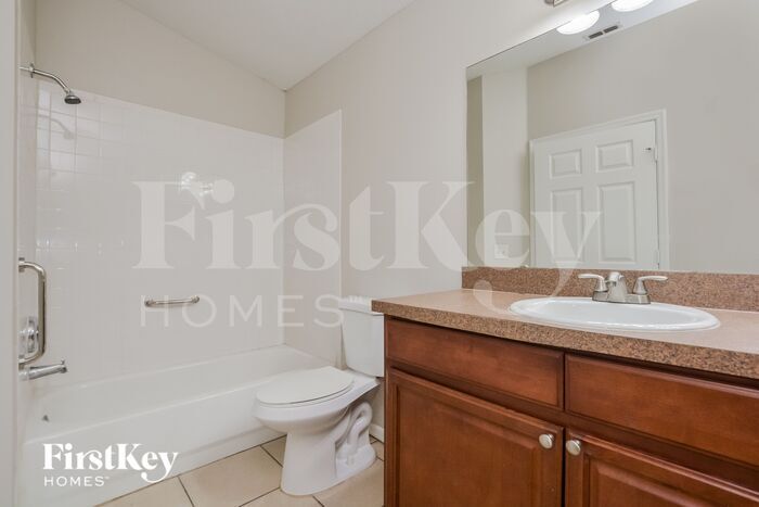 Building Photo - 7452 Little Pond Ct