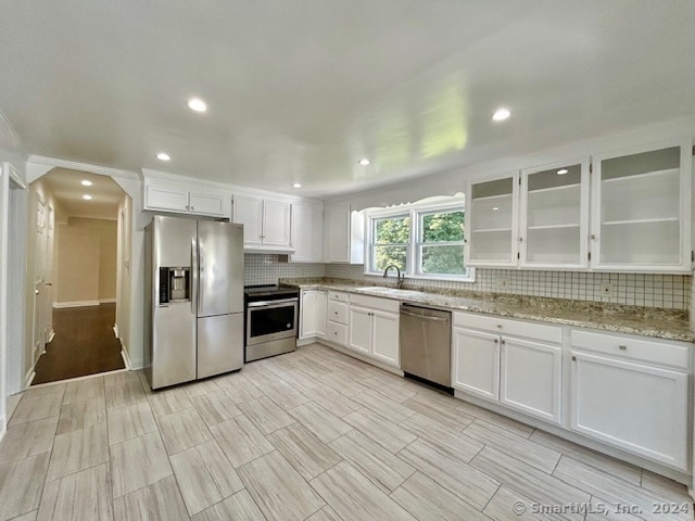 Building Photo - 328 Post Rd W