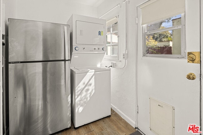 Building Photo - 1708 Glyndon Ave