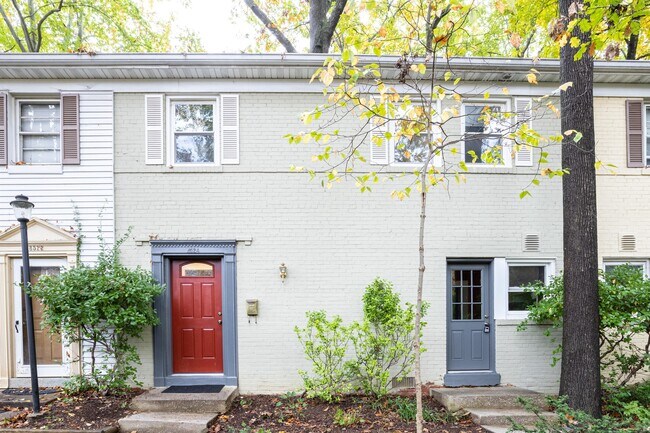 Building Photo - 8524 Manchester Rd