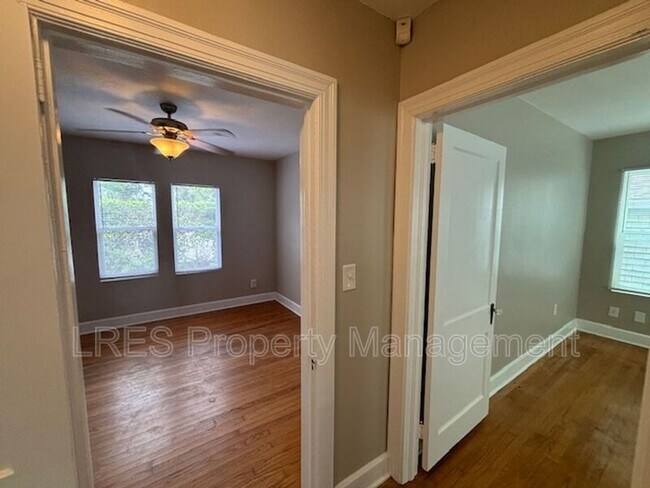 Building Photo - 1523 E Concord St