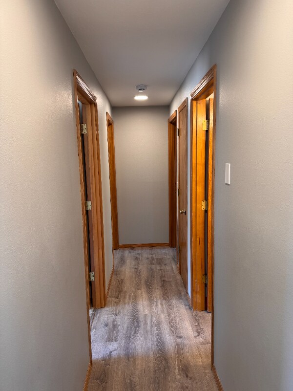 Building Photo - 550 S Maple St
