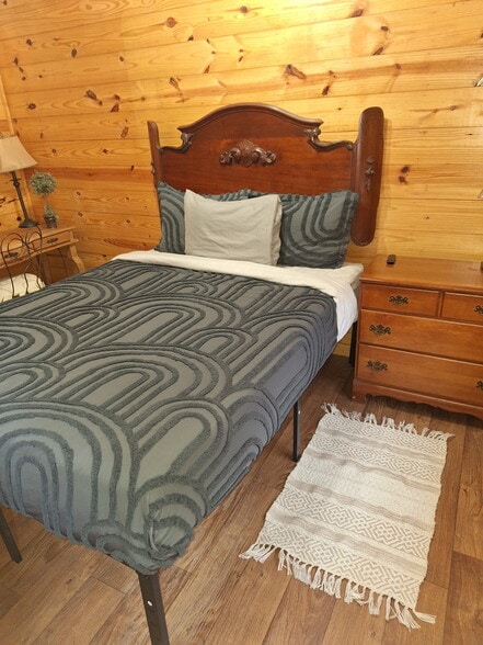 Building Photo - 132 Alma St