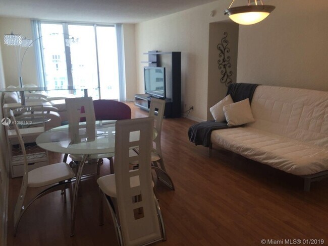 Building Photo - 3901 S Ocean Dr