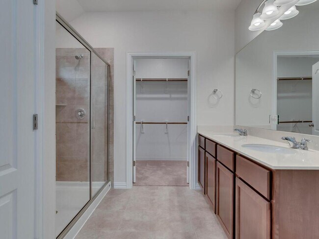 Building Photo - 1104 Ridge Runner Dr