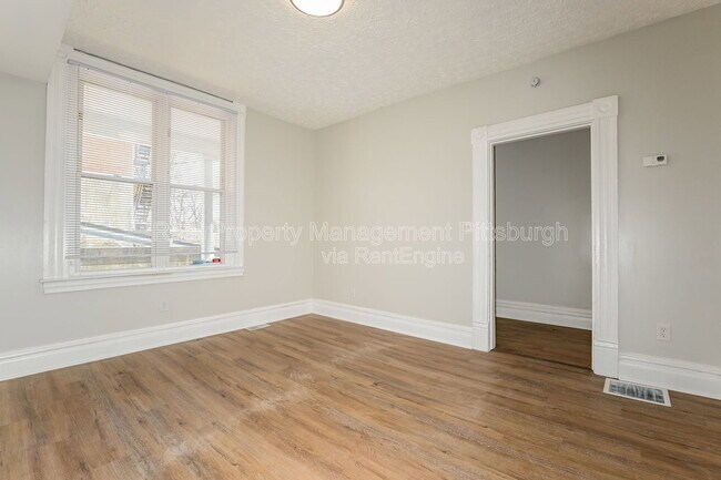 Building Photo - 2233 Milligan Ave