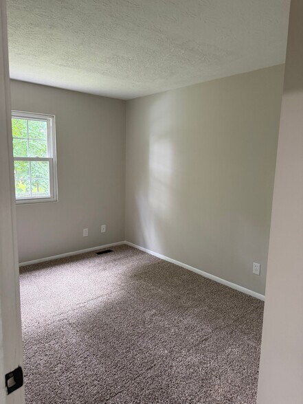 Building Photo - 1293 Deblin Dr