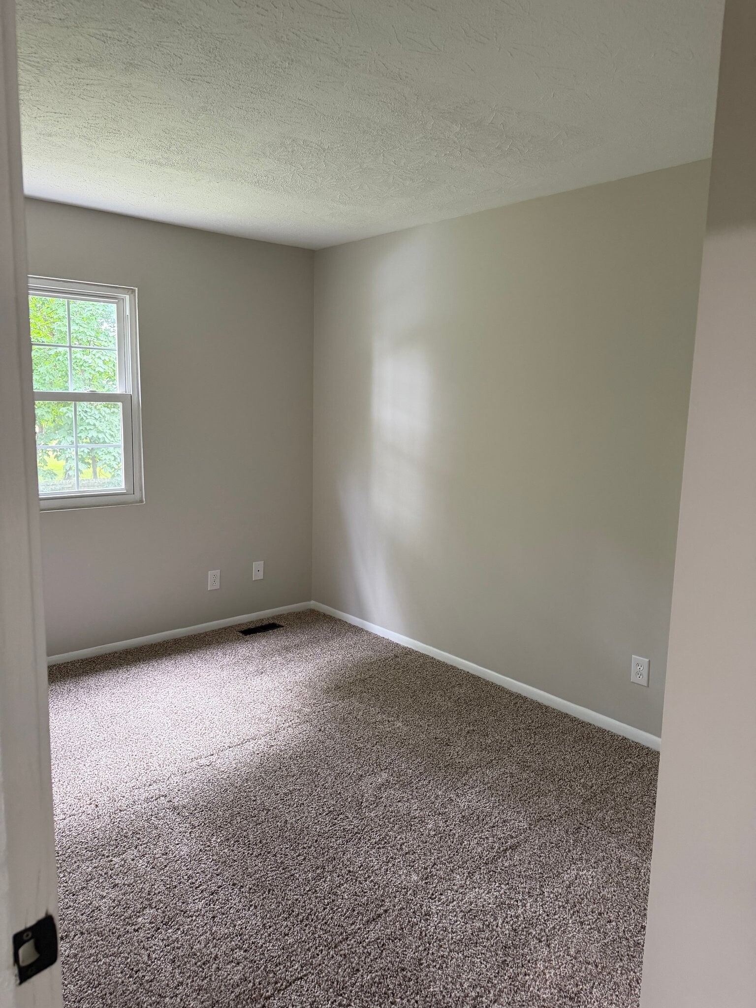 Building Photo - 1293 Deblin Dr