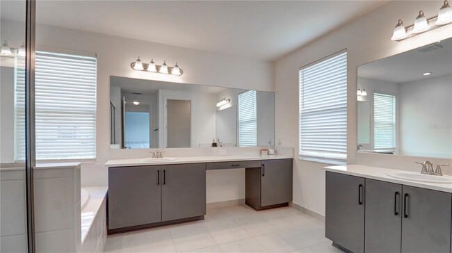 Building Photo - 3338 Great Banyan Way