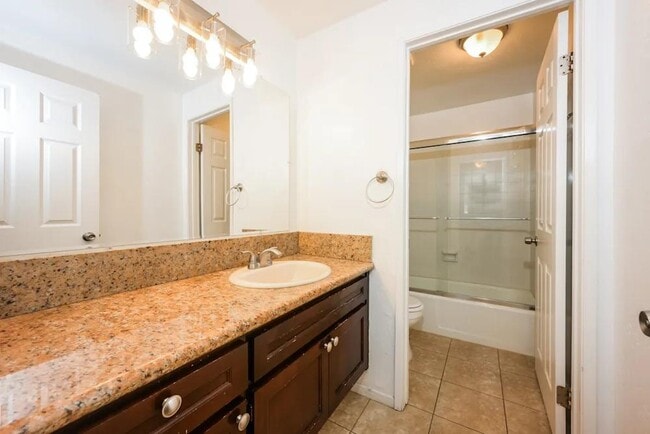 Building Photo - 23904 Rotunda Rd