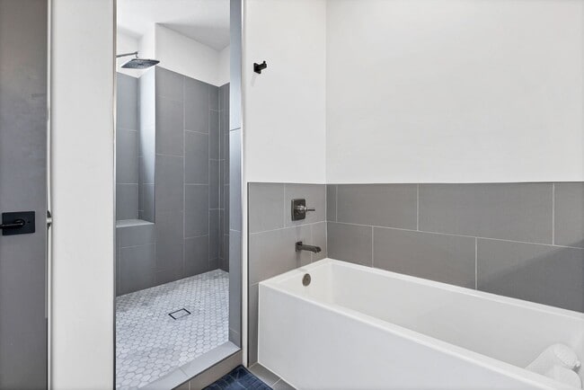 Building Photo - Lovely, Modern Townhome in Scenic Ivins