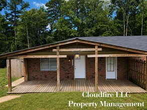 Building Photo - 232 James Cir