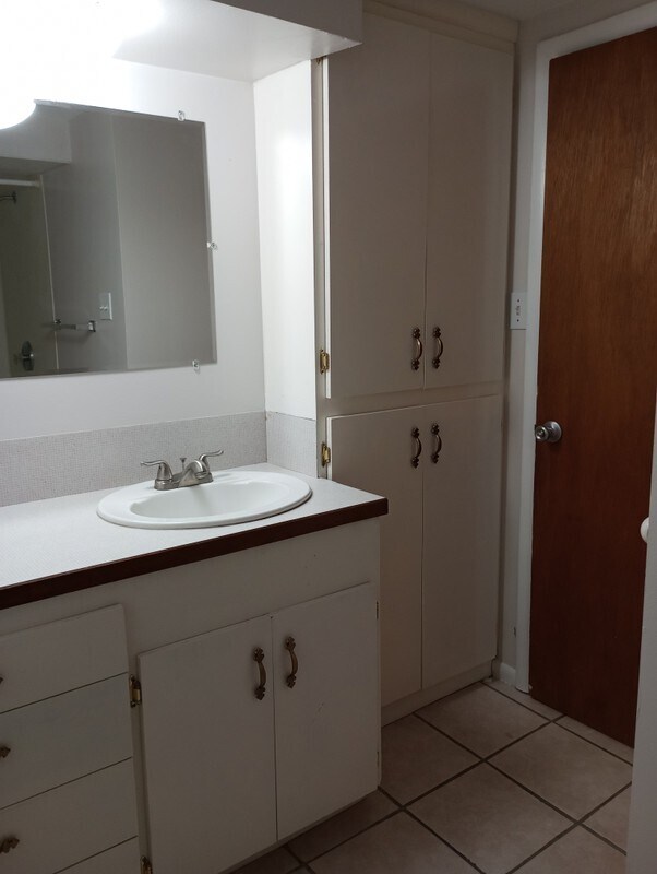 Building Photo - 628 W 3300 S