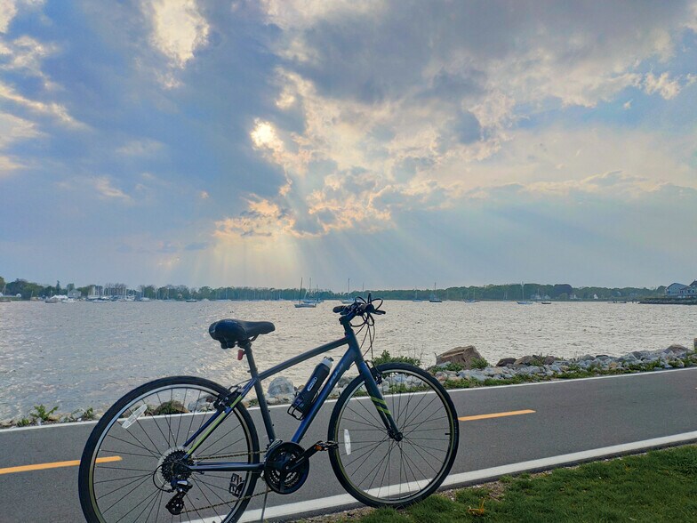 Building Photo - 48 Fales Ave