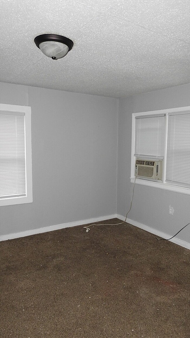 Building Photo - Cute little 1 bedroom house in Independenc...