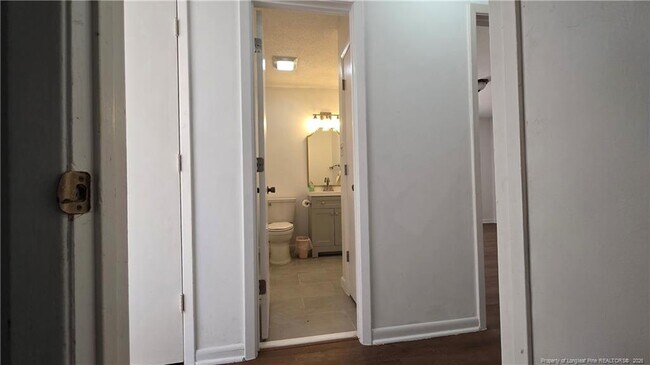 Building Photo - 2808 Player Ave