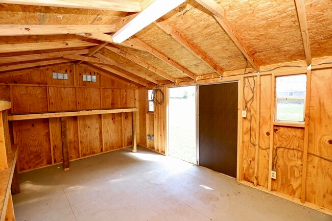 Building Photo - 579 Sierra St