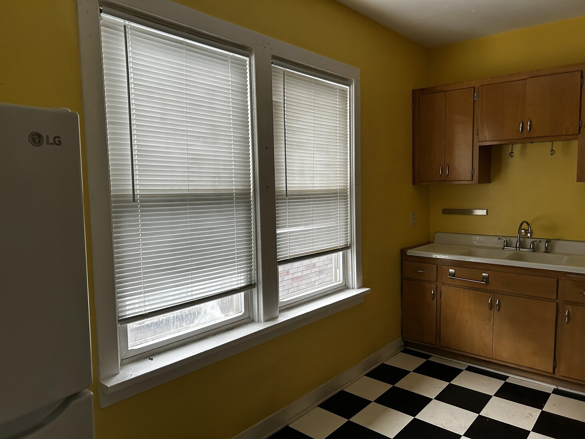 Building Photo - 1742 W Cullerton St