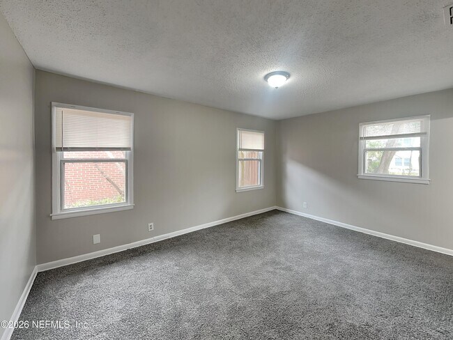 Building Photo - 7324 Wonder Ln