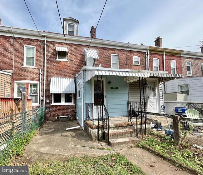 Building Photo - 149 2nd Ave