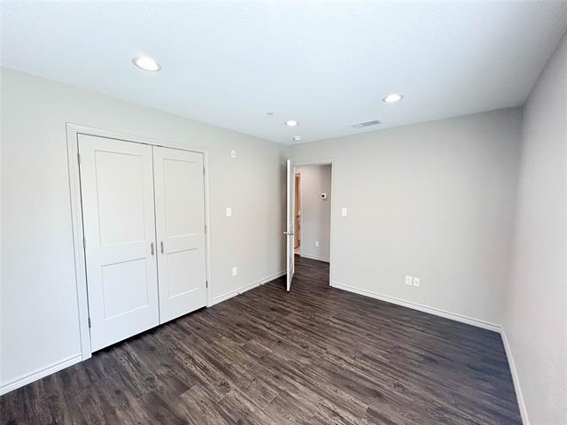 Building Photo - 1203 N Clay St