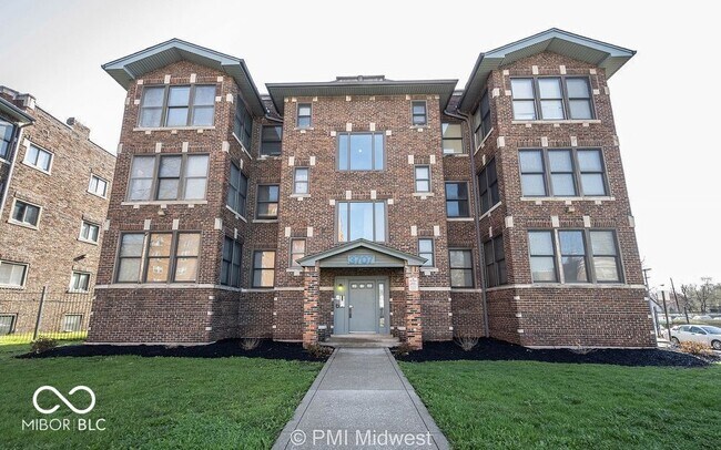 Primary Photo - 3707 N Meridian St