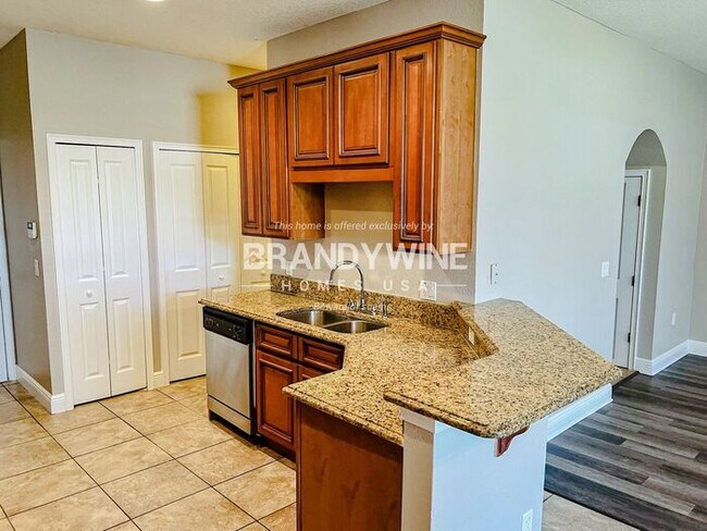 Building Photo - Gated Community of La Fortuna