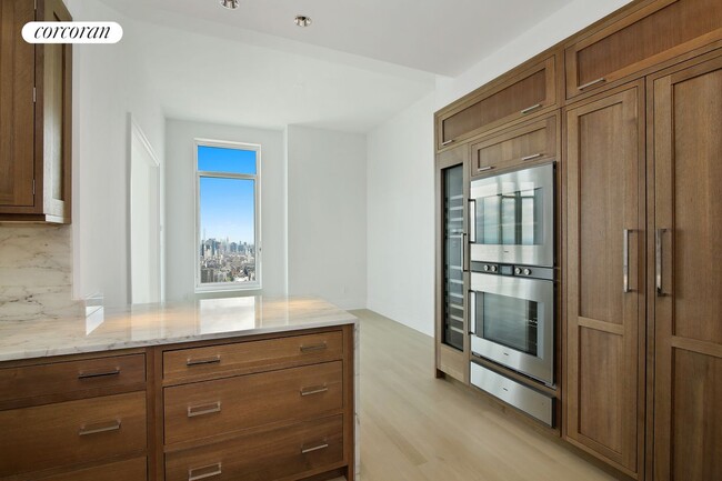 Building Photo - 30 Park Pl