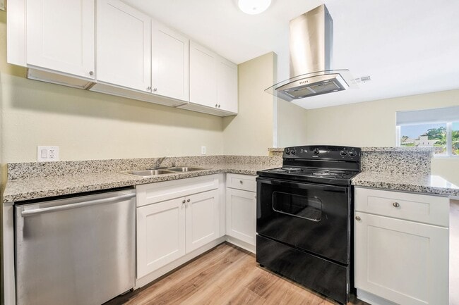 Building Photo - 4156 Zavala St