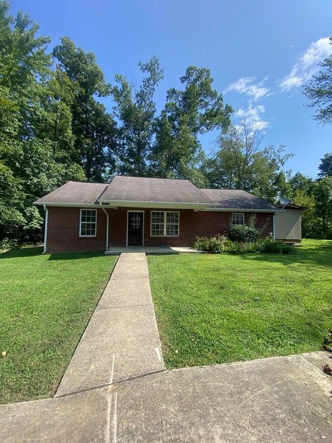 Primary Photo - 3 bedroom 2 bath home