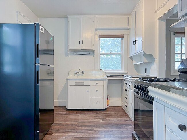 Building Photo - 315 Wyoming Ave