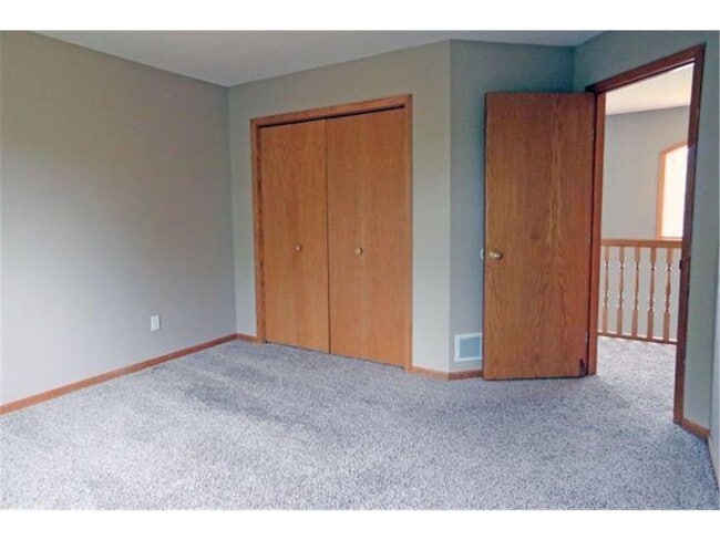 Building Photo - 23179 Arrowhead St NW