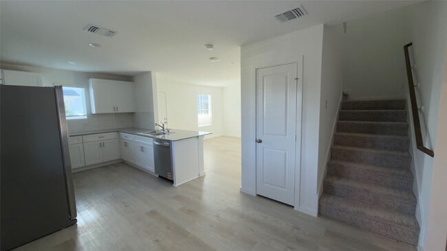 Building Photo - 30521 Bladnoch Ln