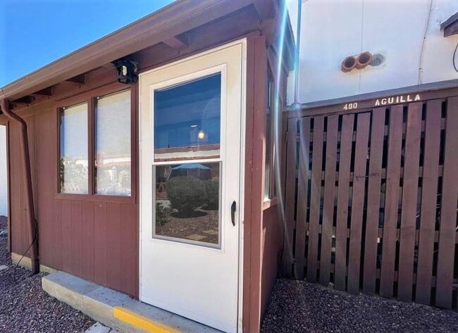 Building Photo - 480 S Paseo Aguila