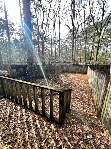 Building Photo - 575 Heritage Ct