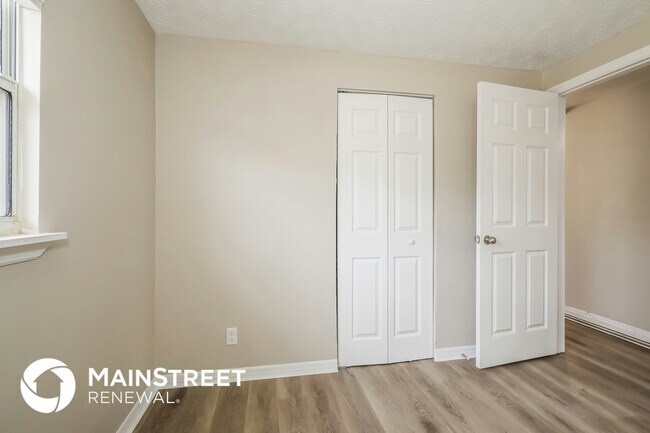 Building Photo - 495 Sigsbee Rd