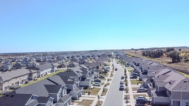 Building Photo - 9419 Westside Hls Dr