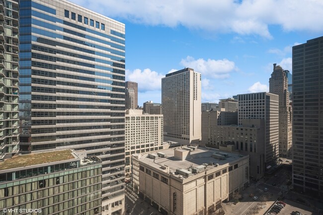 Building Photo - 440 N Wabash Ave