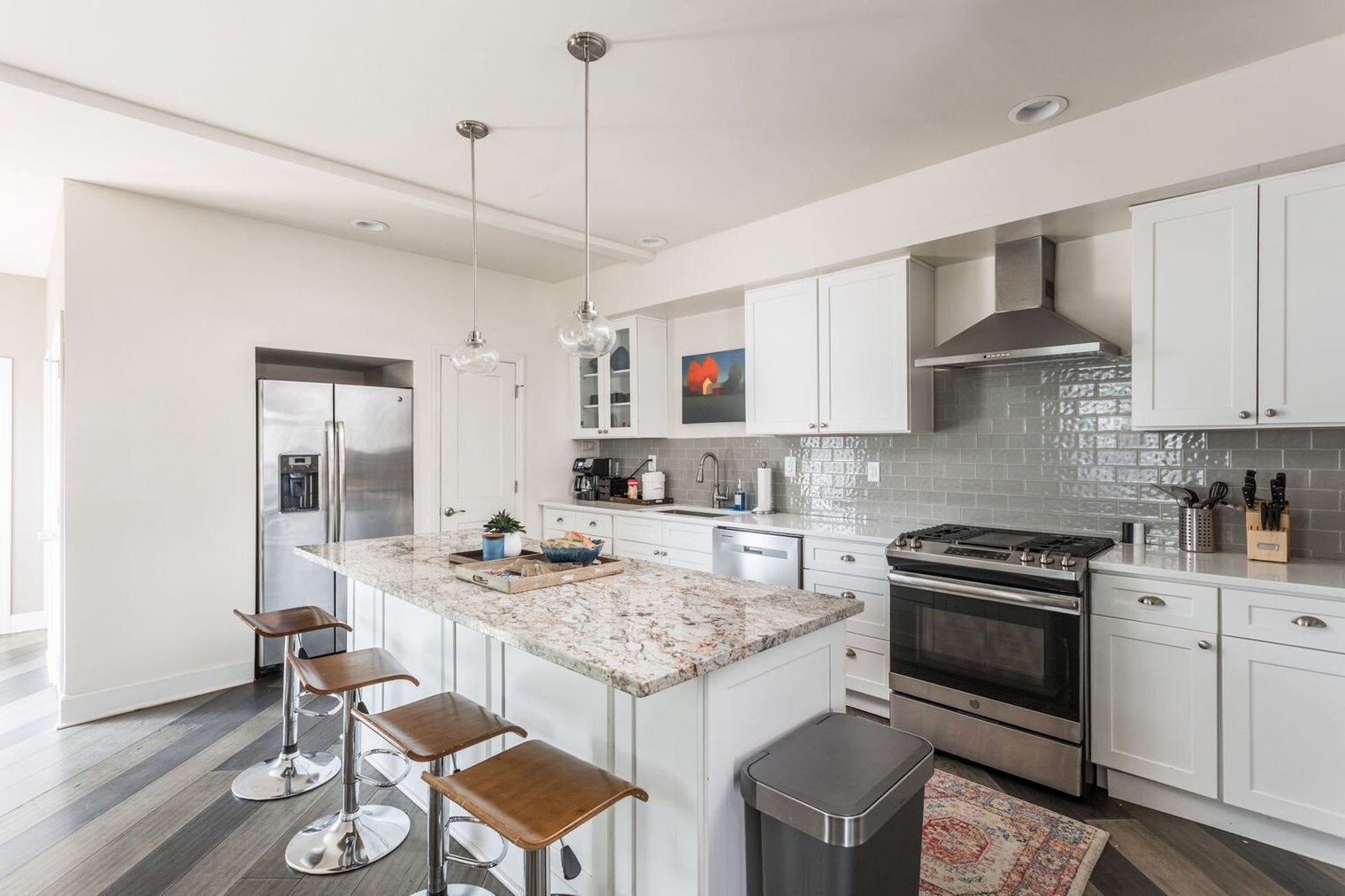 Building Photo - 373 E Morris St