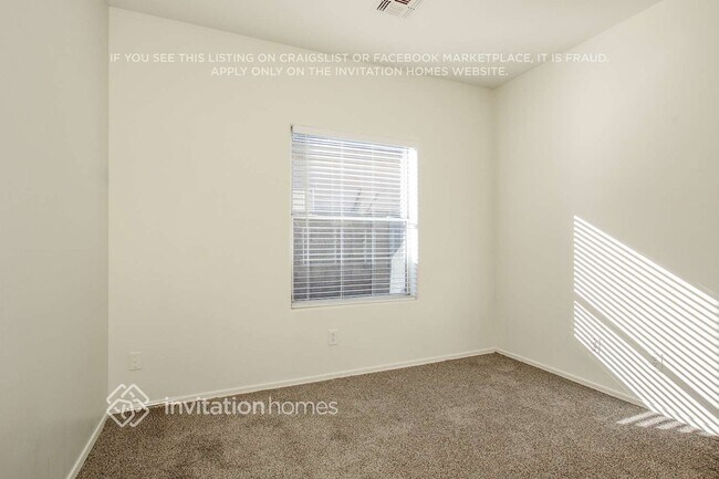 Building Photo - 15121 N 29th St