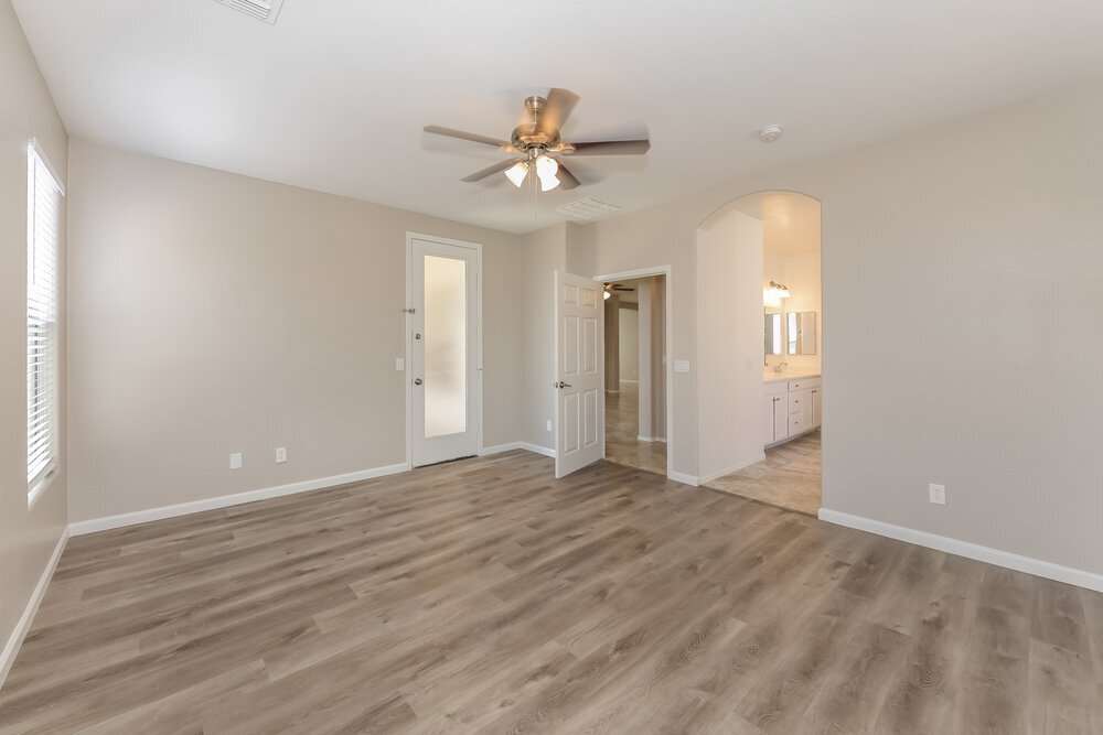 Building Photo - 4505 W Pleasant Ln