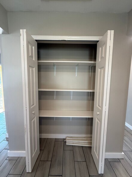 Building Photo - 9251 Adler St