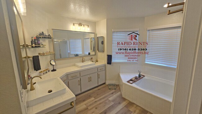 Building Photo - 8358 Triad Cir