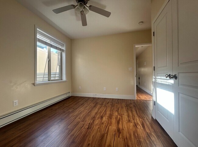 Building Photo - 328 W 600 N