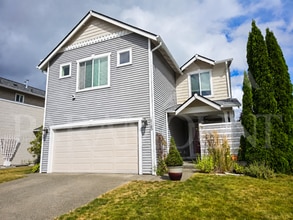 Building Photo - 2163 SW Warbler Way