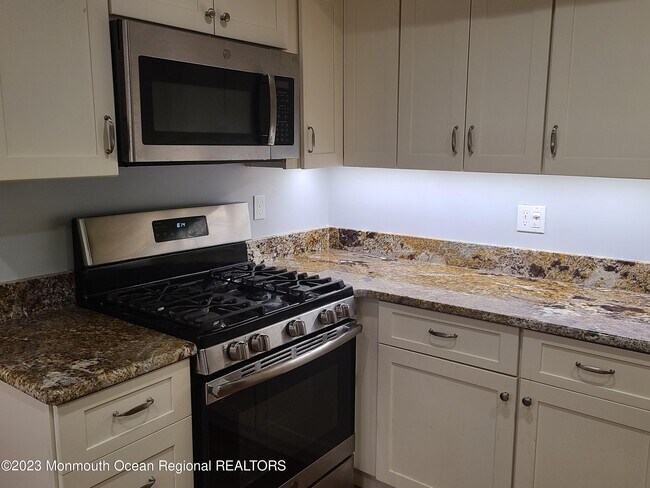 Building Photo - 1591 Marco Island Dr