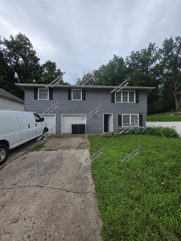 Building Photo - 2429 NE 38th St